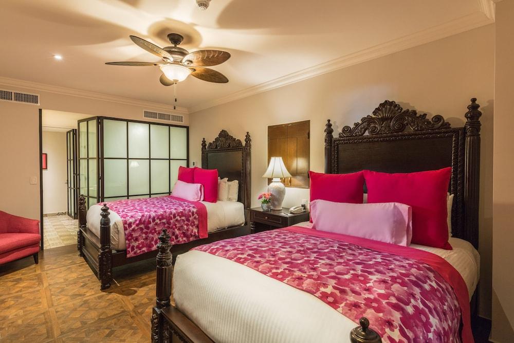 Vista Encantada Spa Resort & Residences