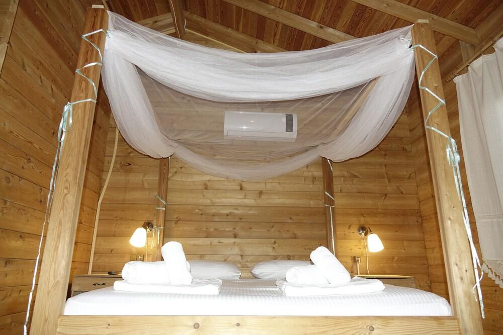 Sakin Vadi Winehouse