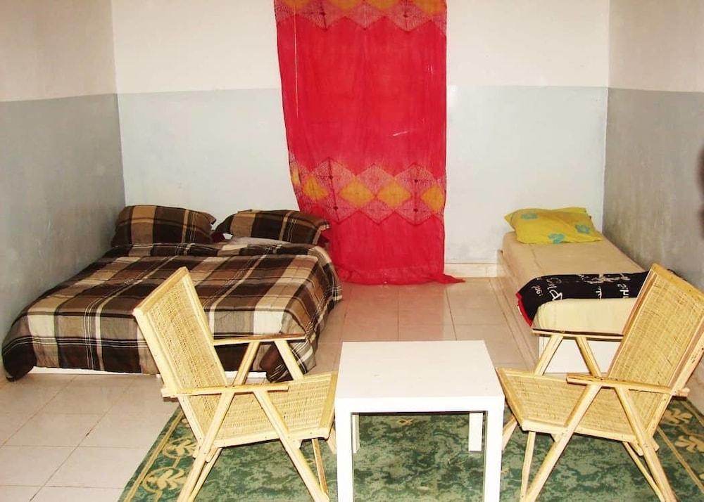 Auberge Samiraa - Hostel