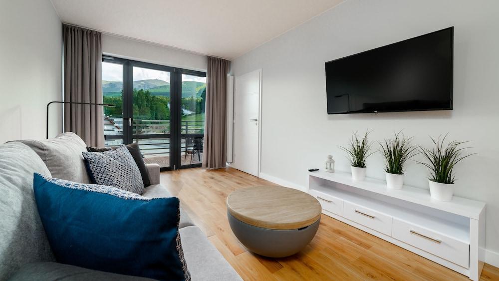 Sun & Snow Triventi Mountain Residence