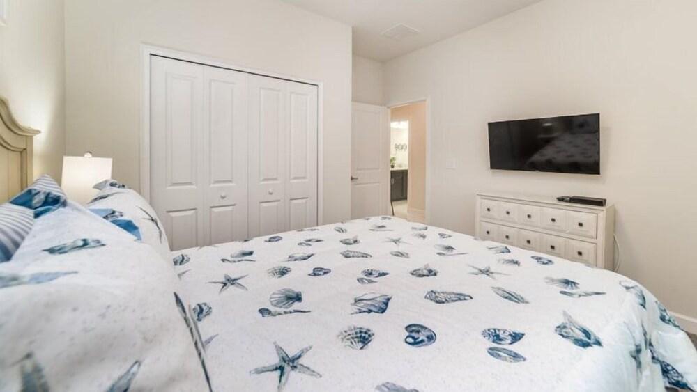 5BR Townhome in Champions Gate