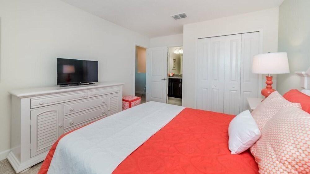 6BR ChampionsGate Pool Home