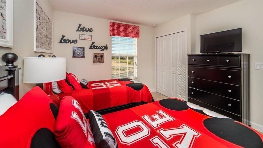 6BR ChampionsGate Pool Home