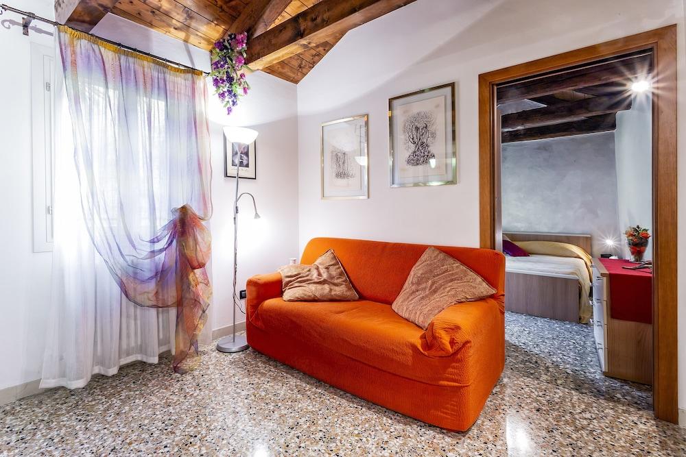 Venice Dream House Nabucco