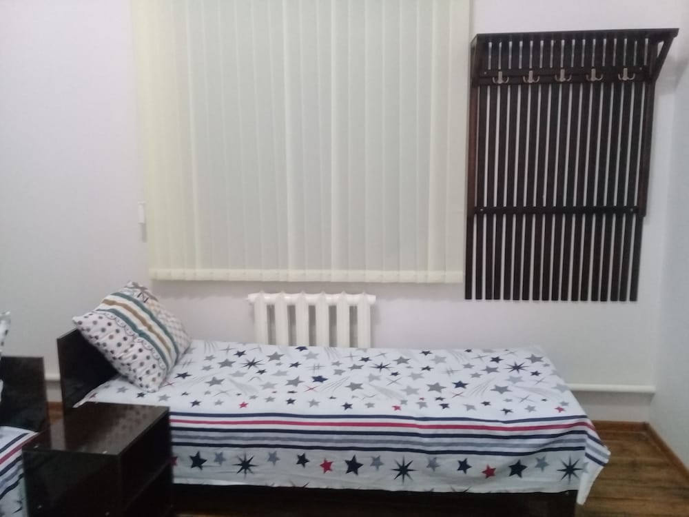 Xo'ja Ismat Buxoriy Hostel