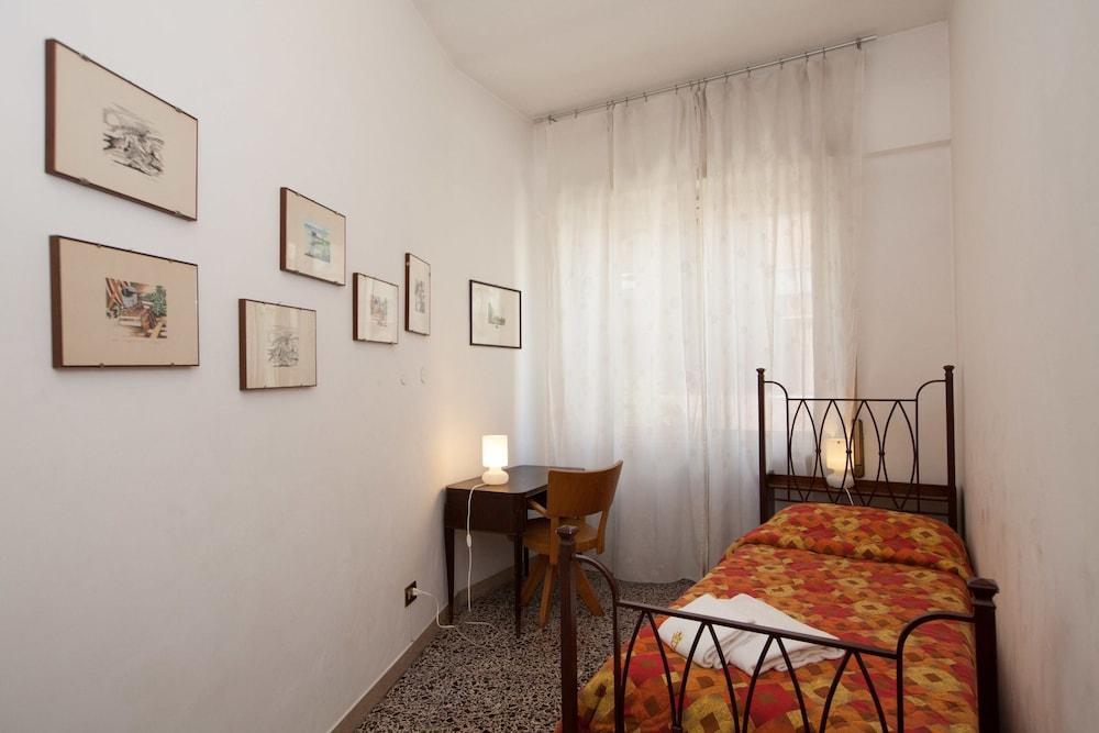 Rental In Rome Devoti Apartment