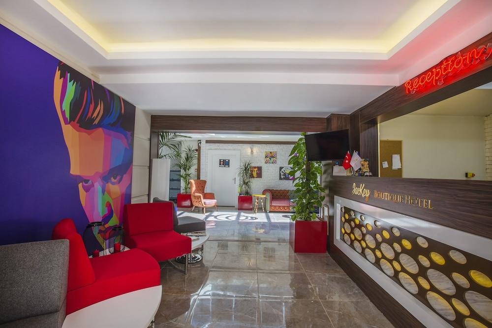 Jackey Boutique Hotel