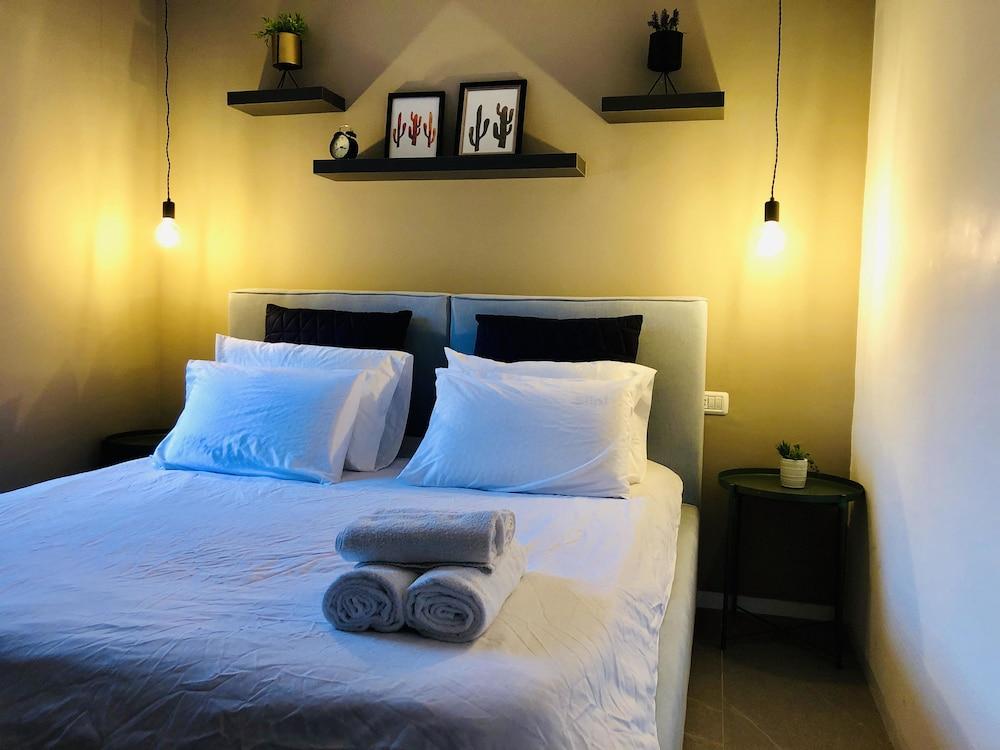 ITD- Into The Desert