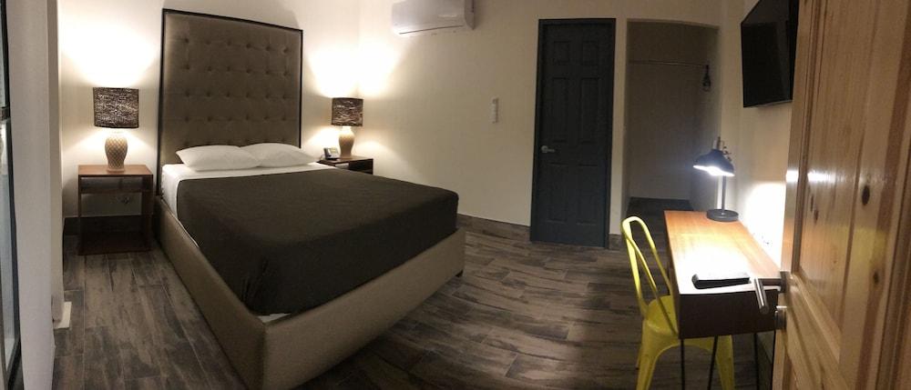 Salinas Hotel Don Carmelo