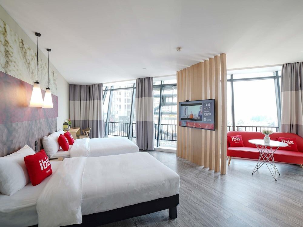 Ibis Chengdu Hi-Tech Zone Longhu Hotel