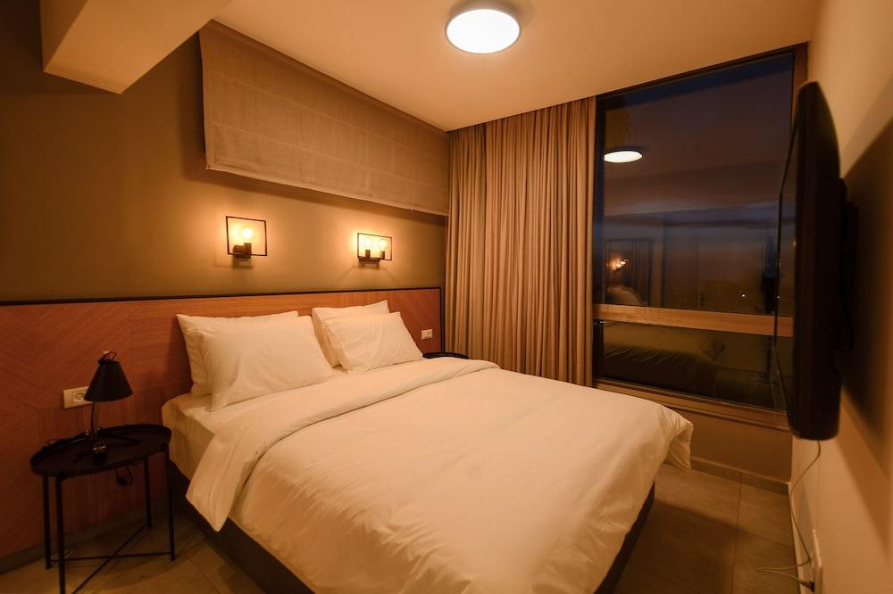 Luxury Suites by Notaly Ariel