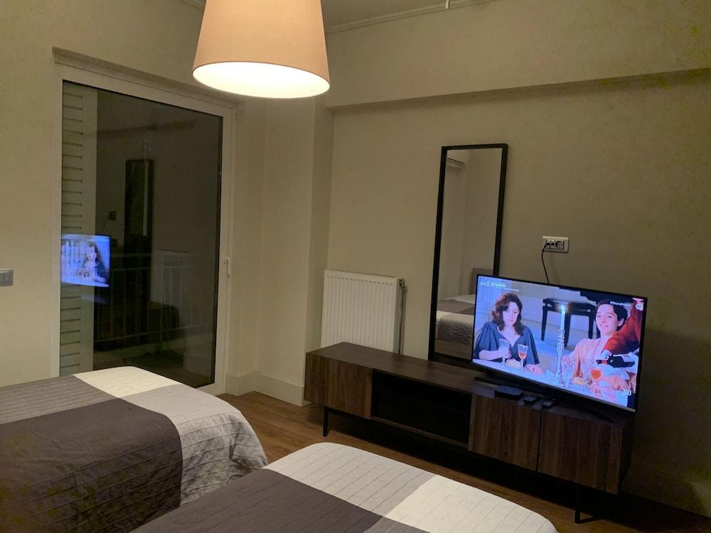 Captain's Luxury Suite