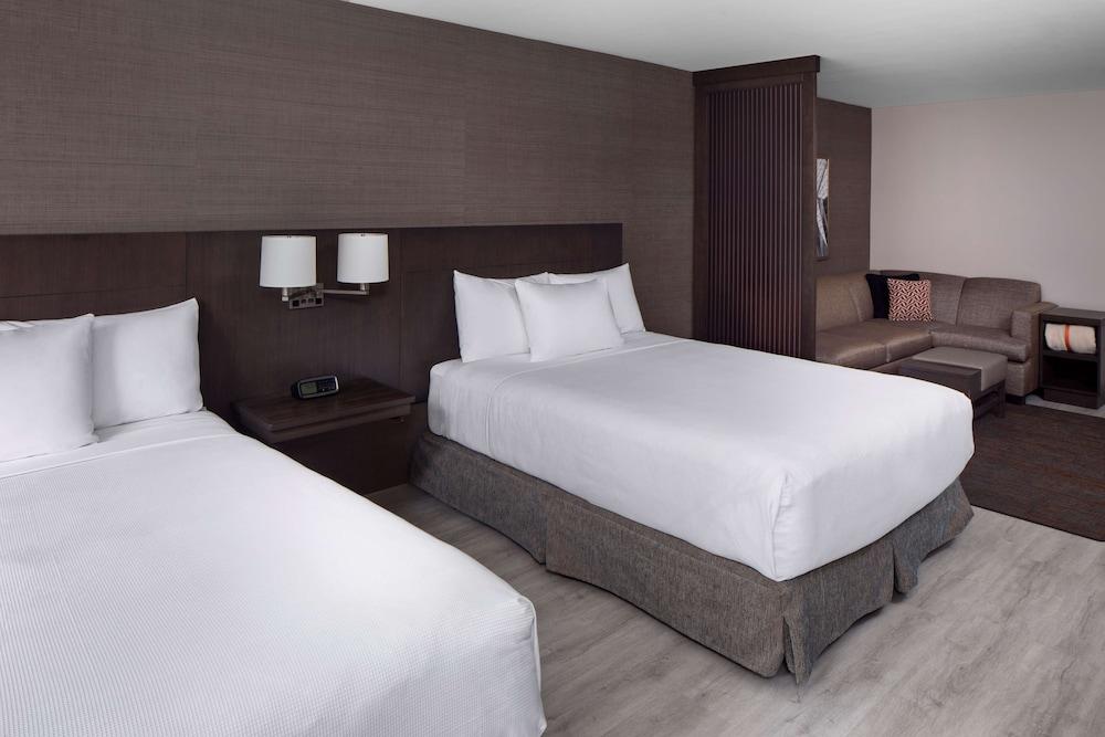 Hyatt Place Poughkeepsie / Hudson Valley