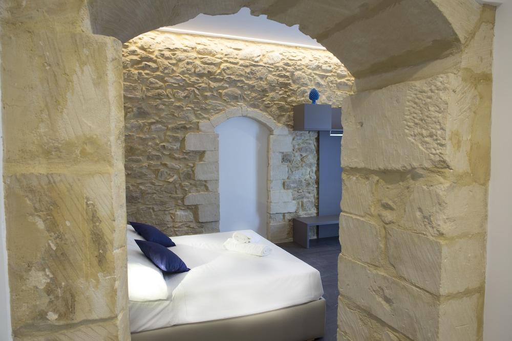 Ad Maiora - Desing Rooms