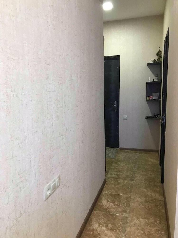 Apartment on Berbuki str.