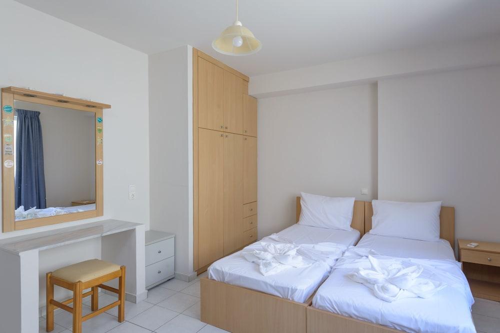 CHC Ares Apartment - Hotel