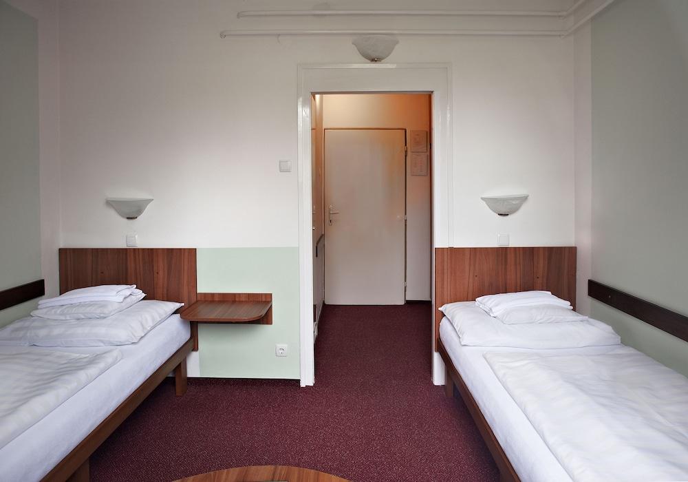 Komfort Hotel Platán