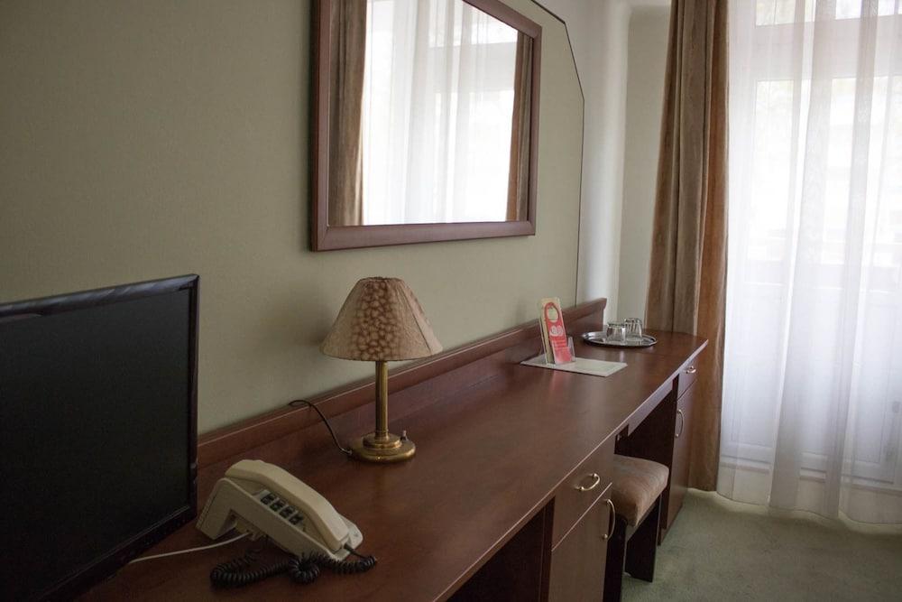 Komfort Hotel Platán