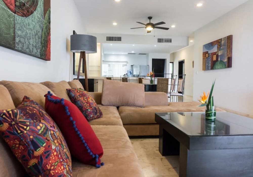 Casa Coral - Luxury Condos