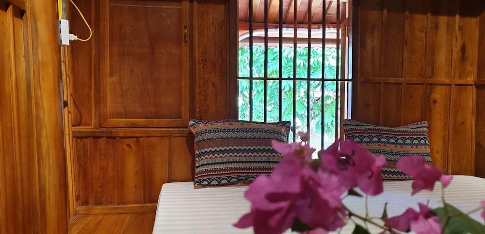 Maison Teahouse Homestay - Hostel