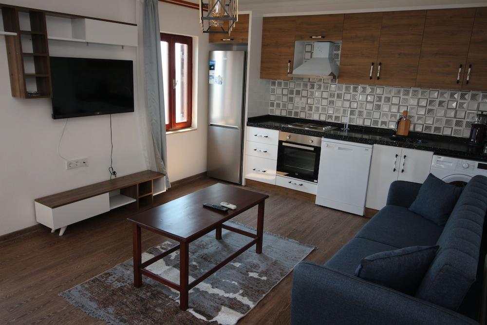 Gumusluk Tramonto Evleri