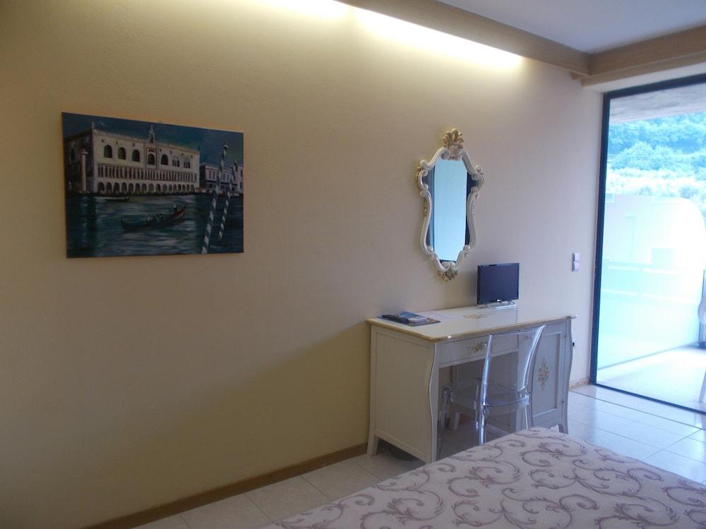 Hotel Laura Christina