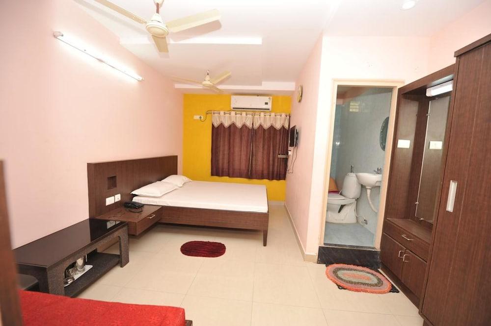 Shree Laxmi Guest House