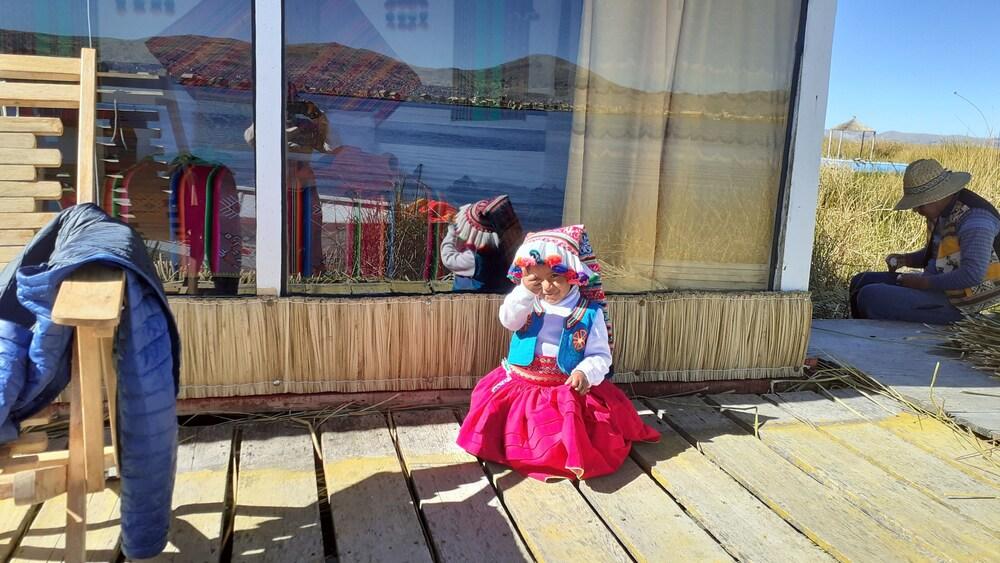 Uros Munay Wasi lodge