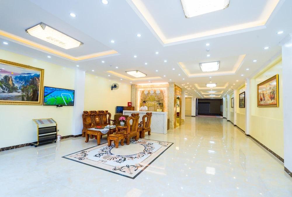Dinh Gia Hotel