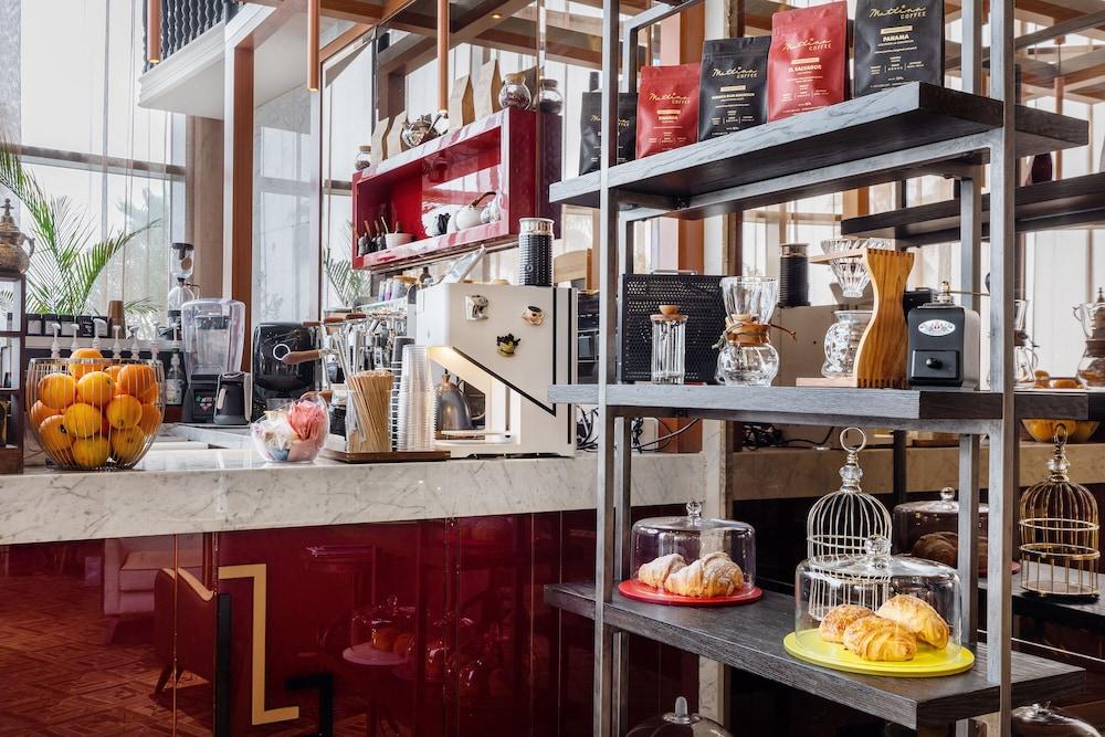 Paramount Hotel Dubai