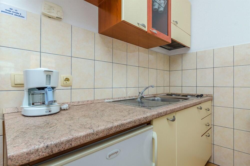 Apartments Karmen A4-A6