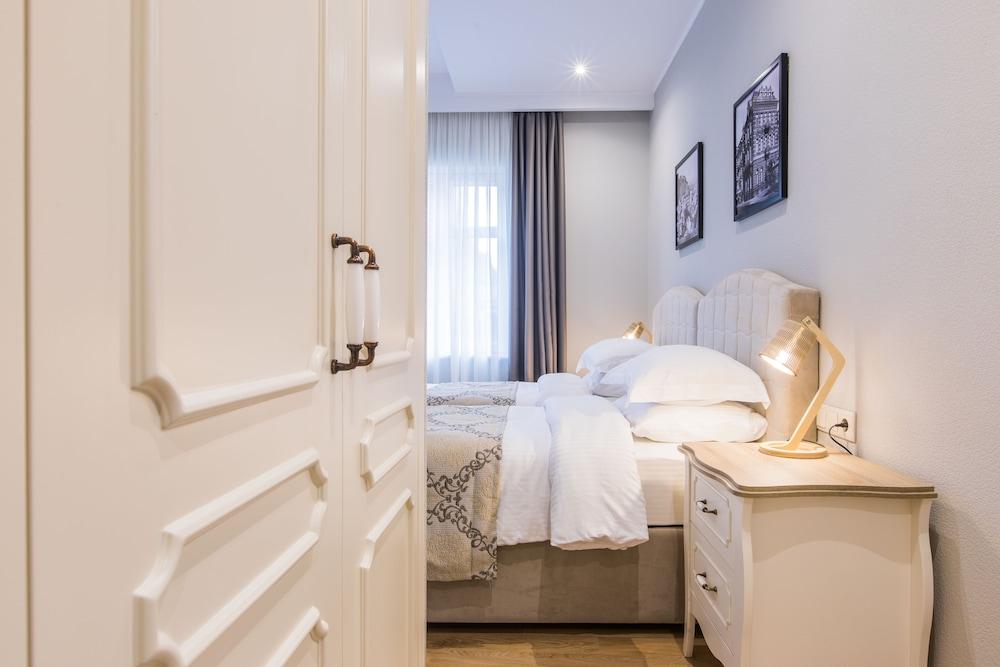 Boutique Hotel Khokhobi