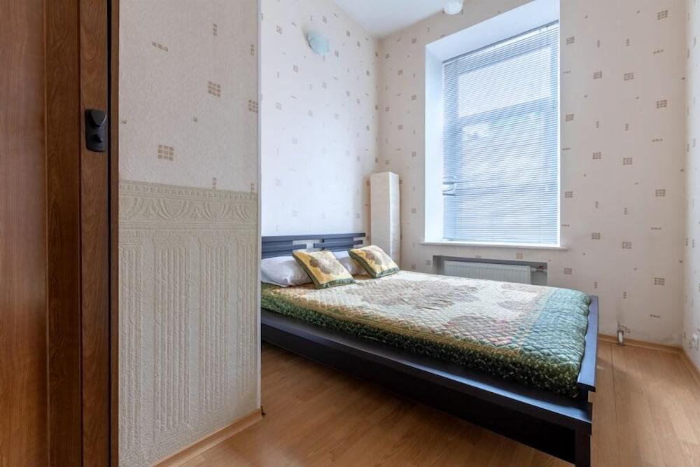 Spb2Day Nekrasova 44