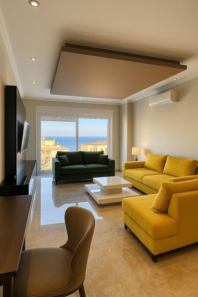 Oceanic Luxury Apartments