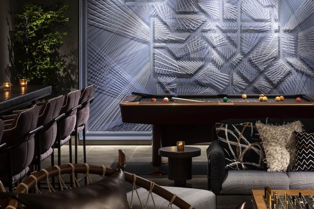 THE LIVELY TOKYO AZABUJUBAN