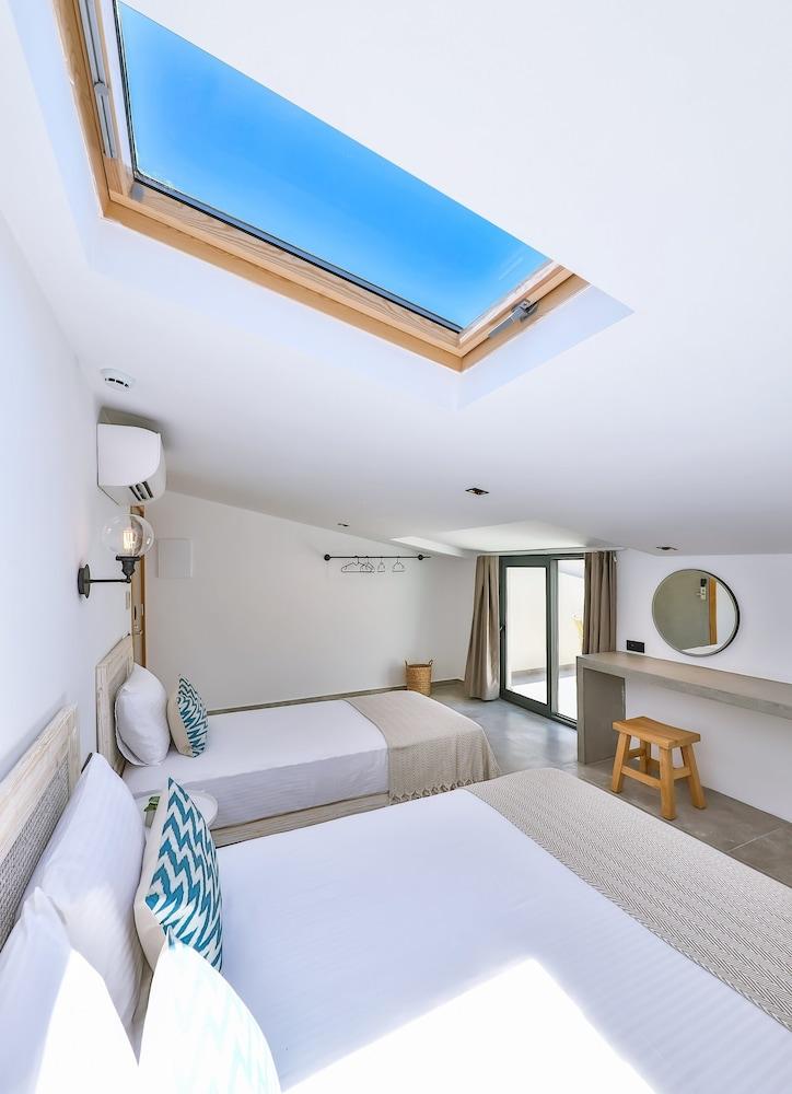 Carruba Boutique Hotel