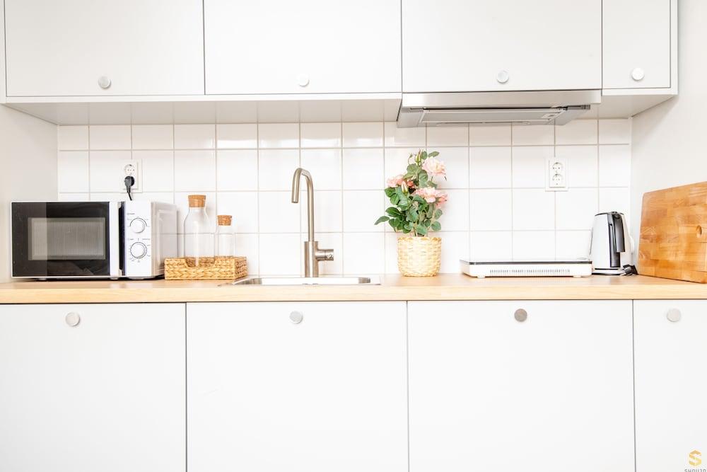 WeHost Pieni Roobertinkatu 13