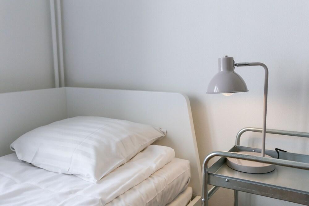 WeHost Pieni Roobertinkatu Big