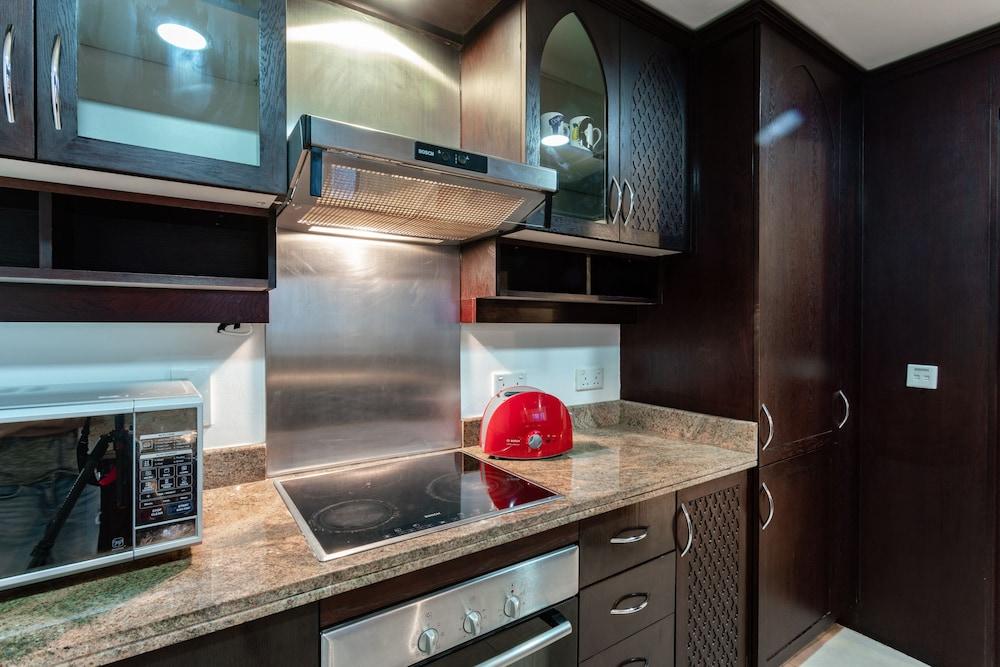 One Perfect Stay - Residence 1