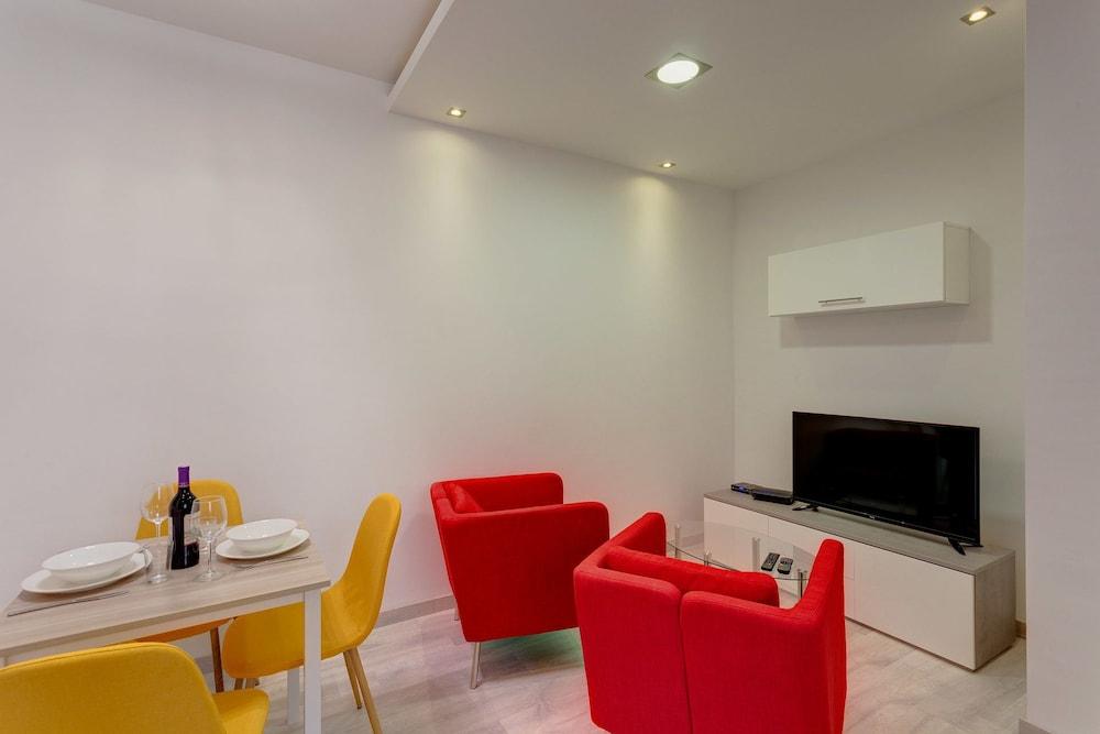 Cozy Apartment in an Amazing Location