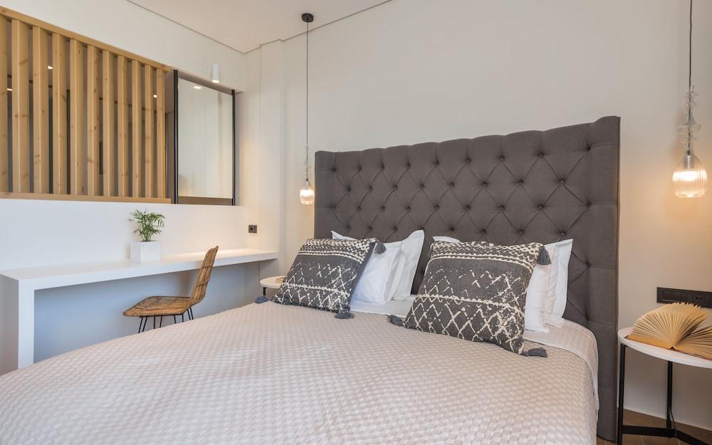 Eptanisos Beachfront Suites Zante