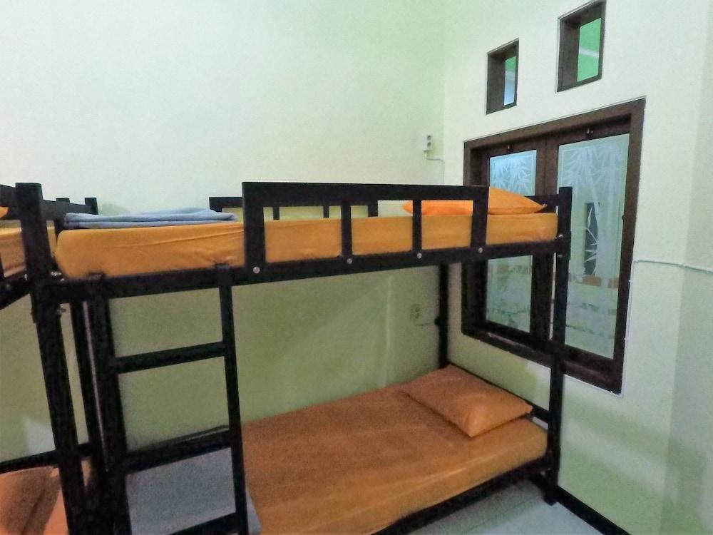 Dhika Adventure - Hostel