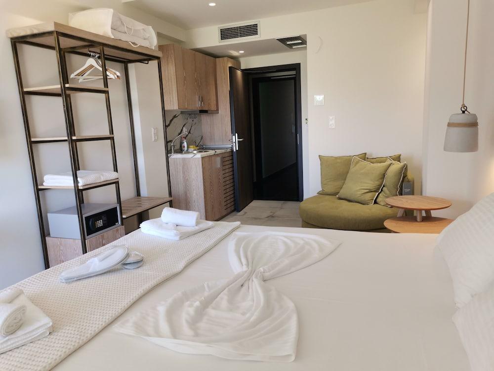 Thetis Boutique Apartments