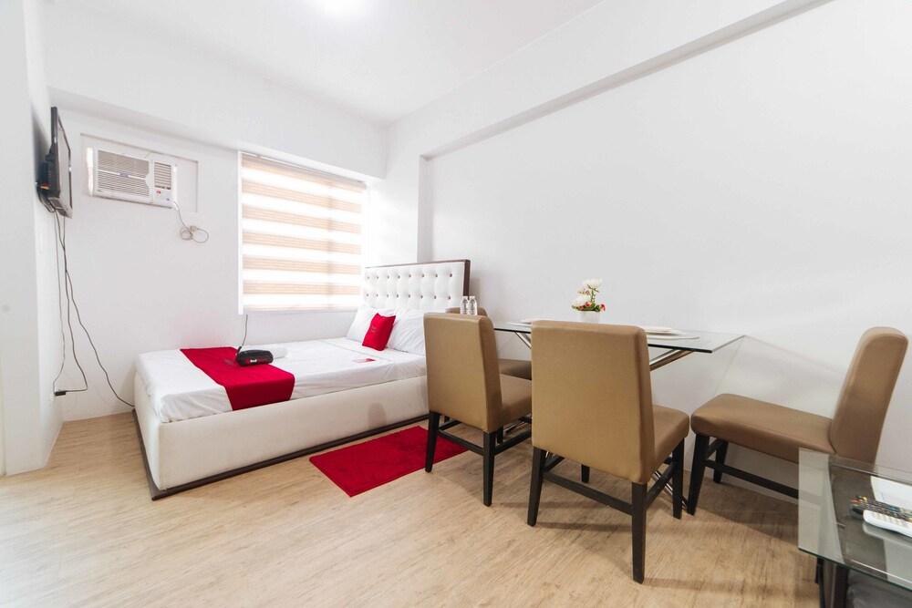 RedDoorz Premium @ Anuva Residences