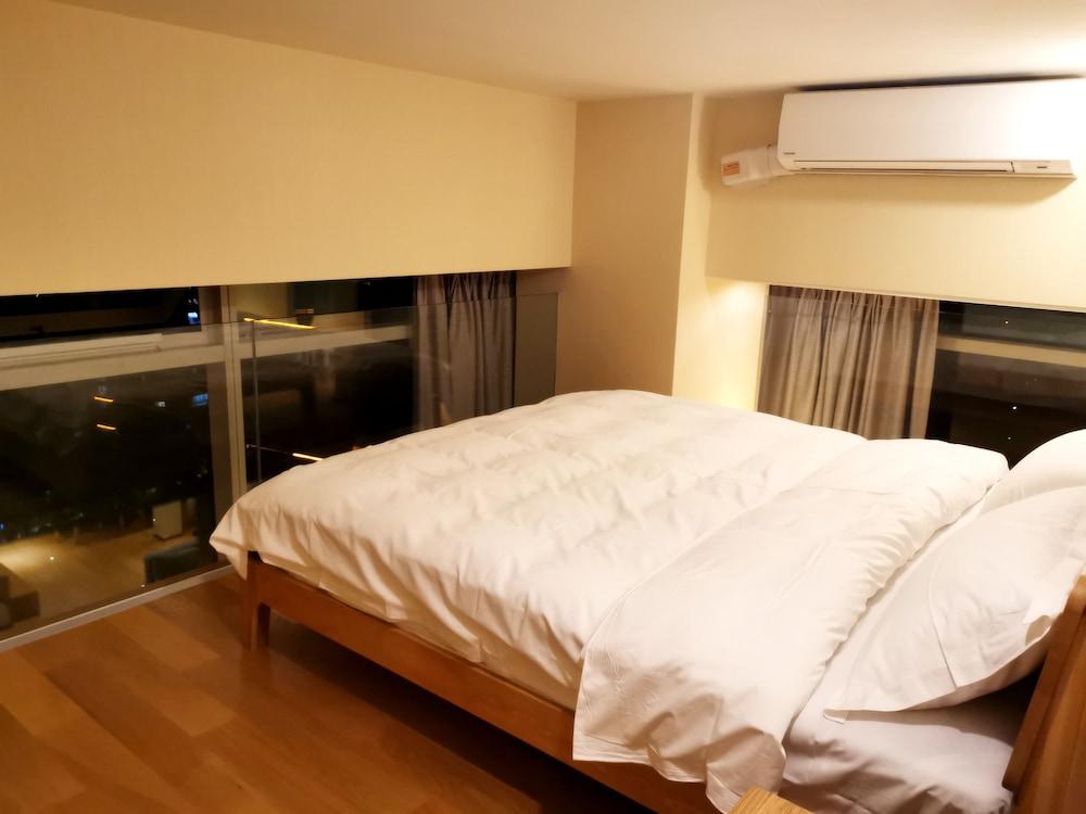 EFC Qingchengli Loft Apartment