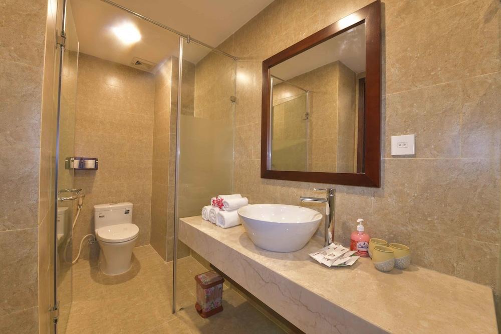 Saclo Villa and Hostel