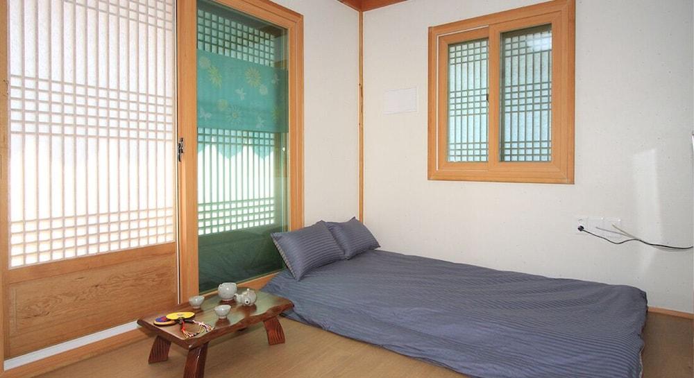 Gyeongju Seorabeol Hanok