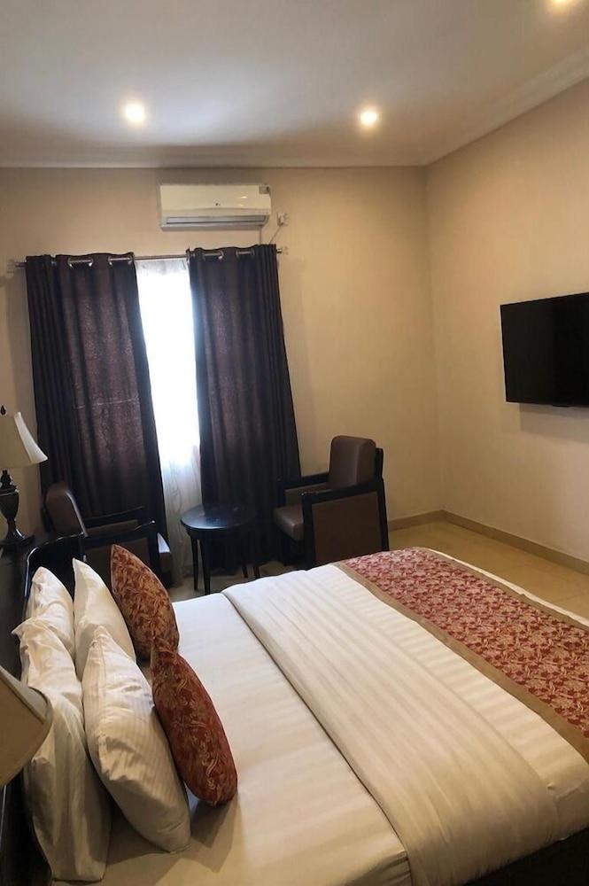 Somitel Hotel And Resort