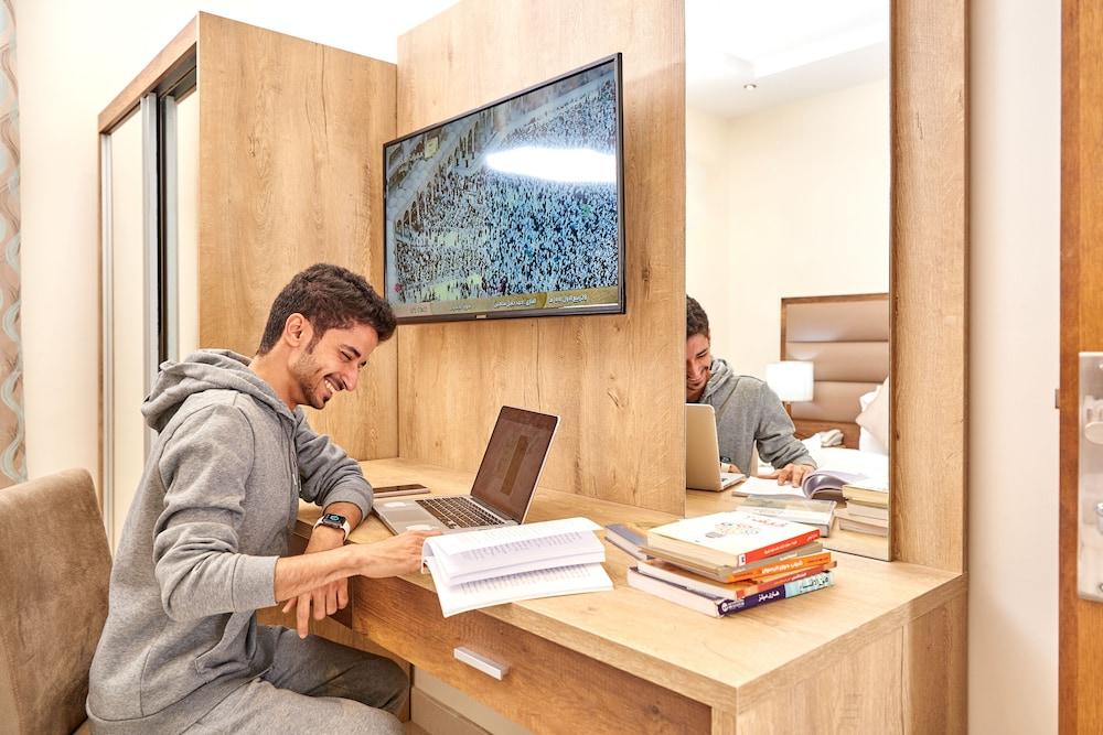 La Fontaine Nobel Suites