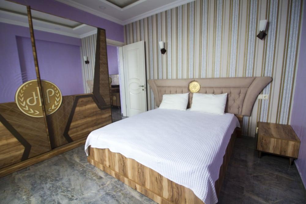 HOTEL MEDEA kvariati